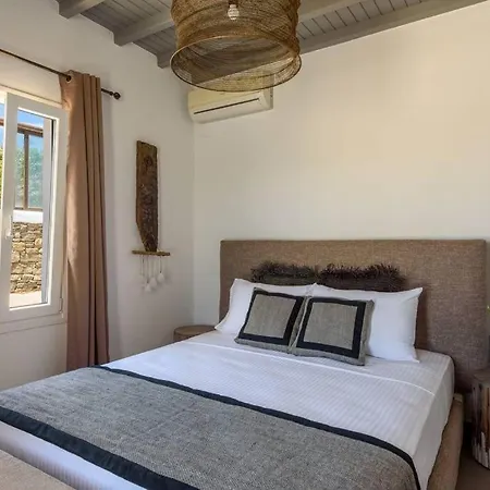 Opulent Retreat Junior Villa Kalafatis